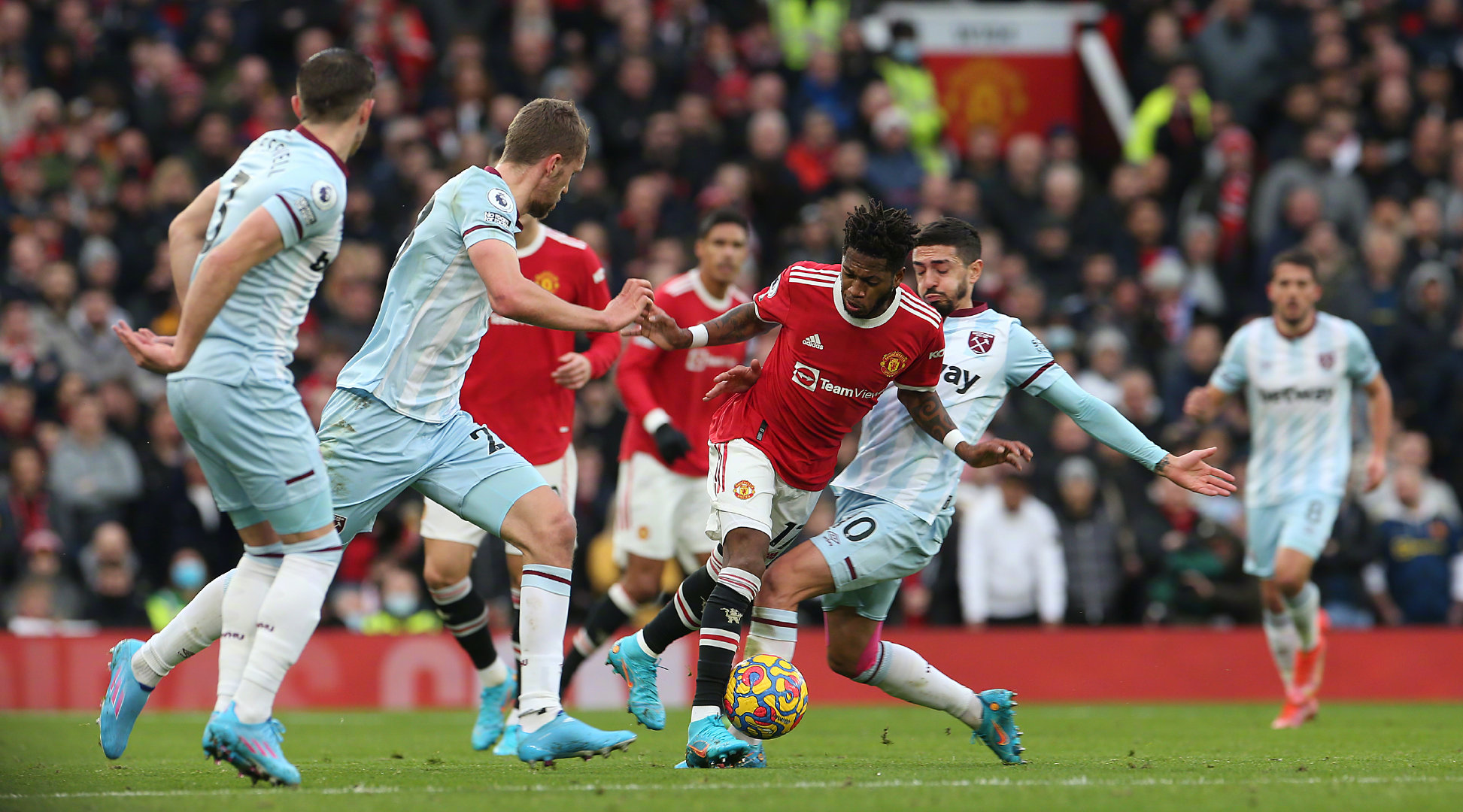 也在赛场外 也在赛场外